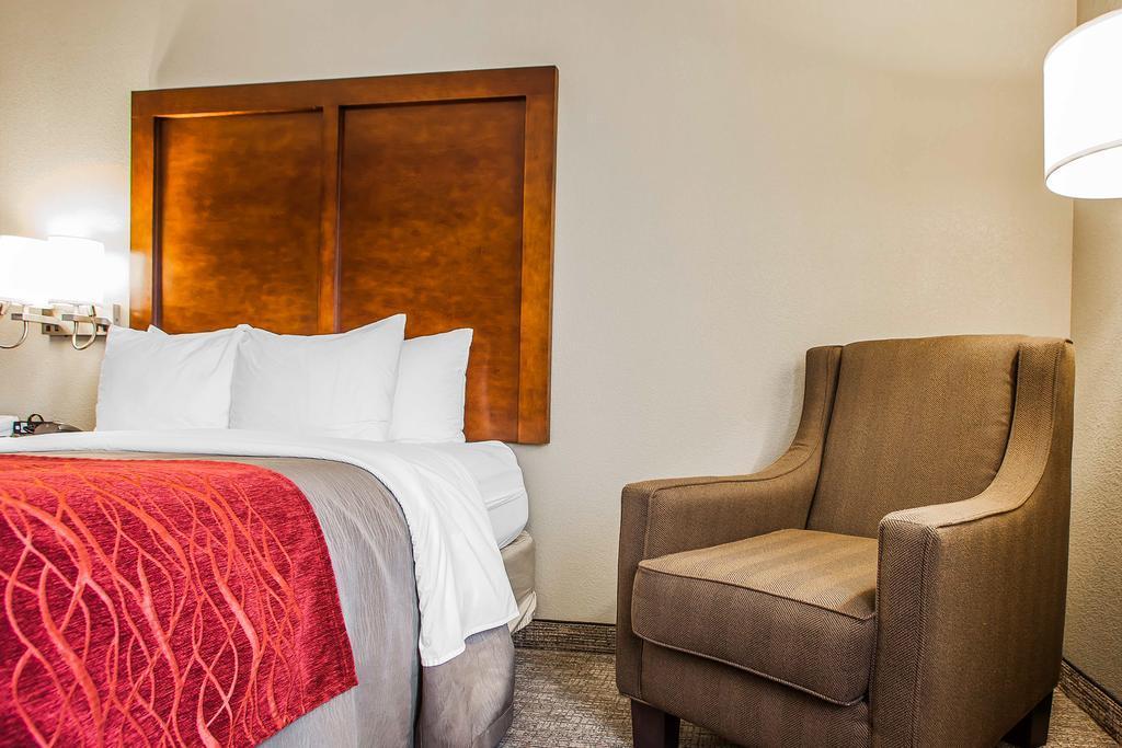 Comfort Inn Marshalltown South Екстериор снимка