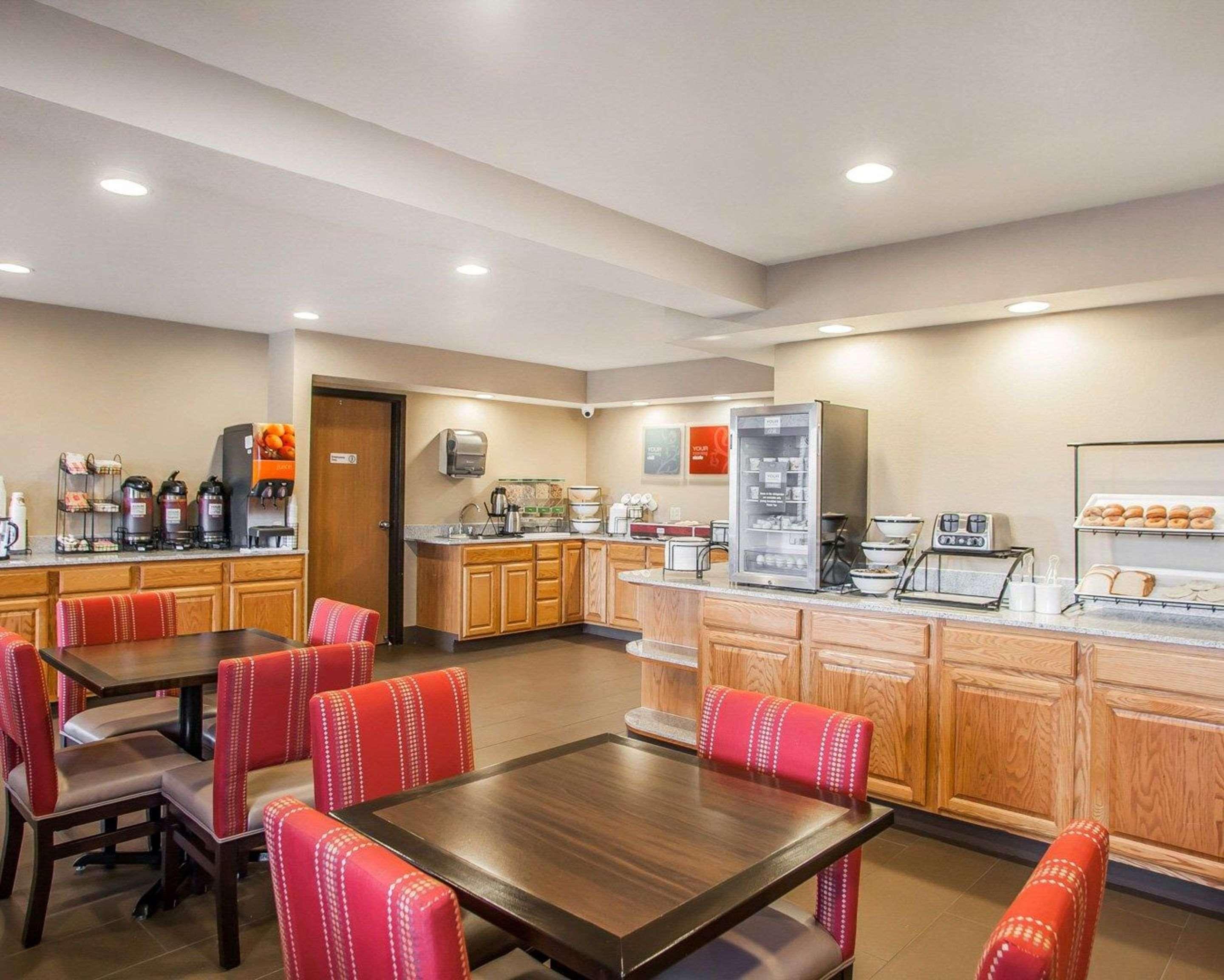 Comfort Inn Marshalltown South Екстериор снимка