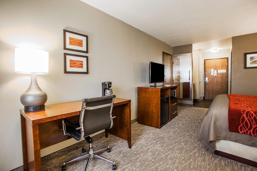 Comfort Inn Marshalltown South Екстериор снимка