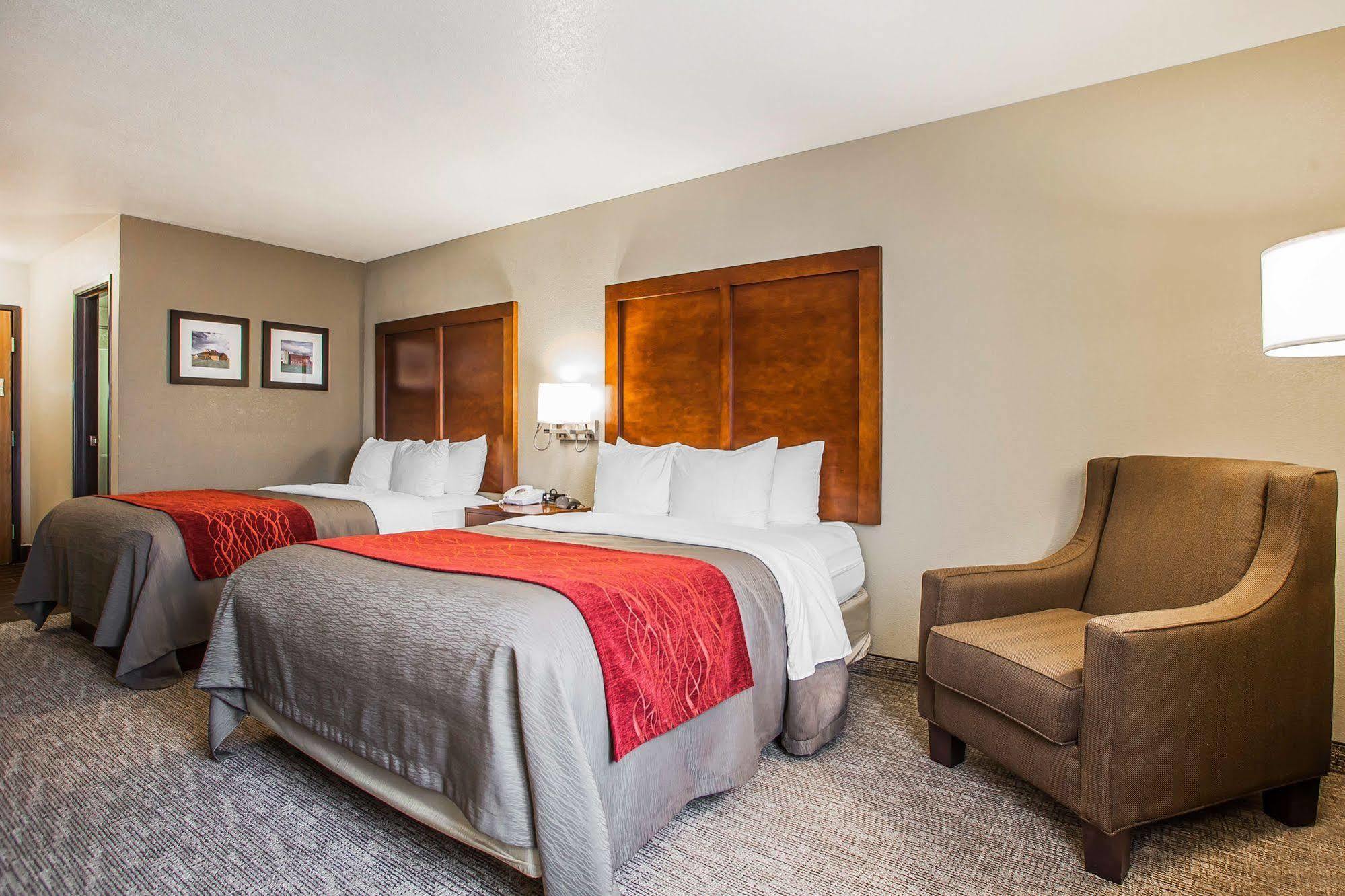 Comfort Inn Marshalltown South Екстериор снимка